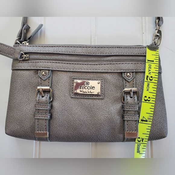 Small Silver Purse - Picture 6 of 8